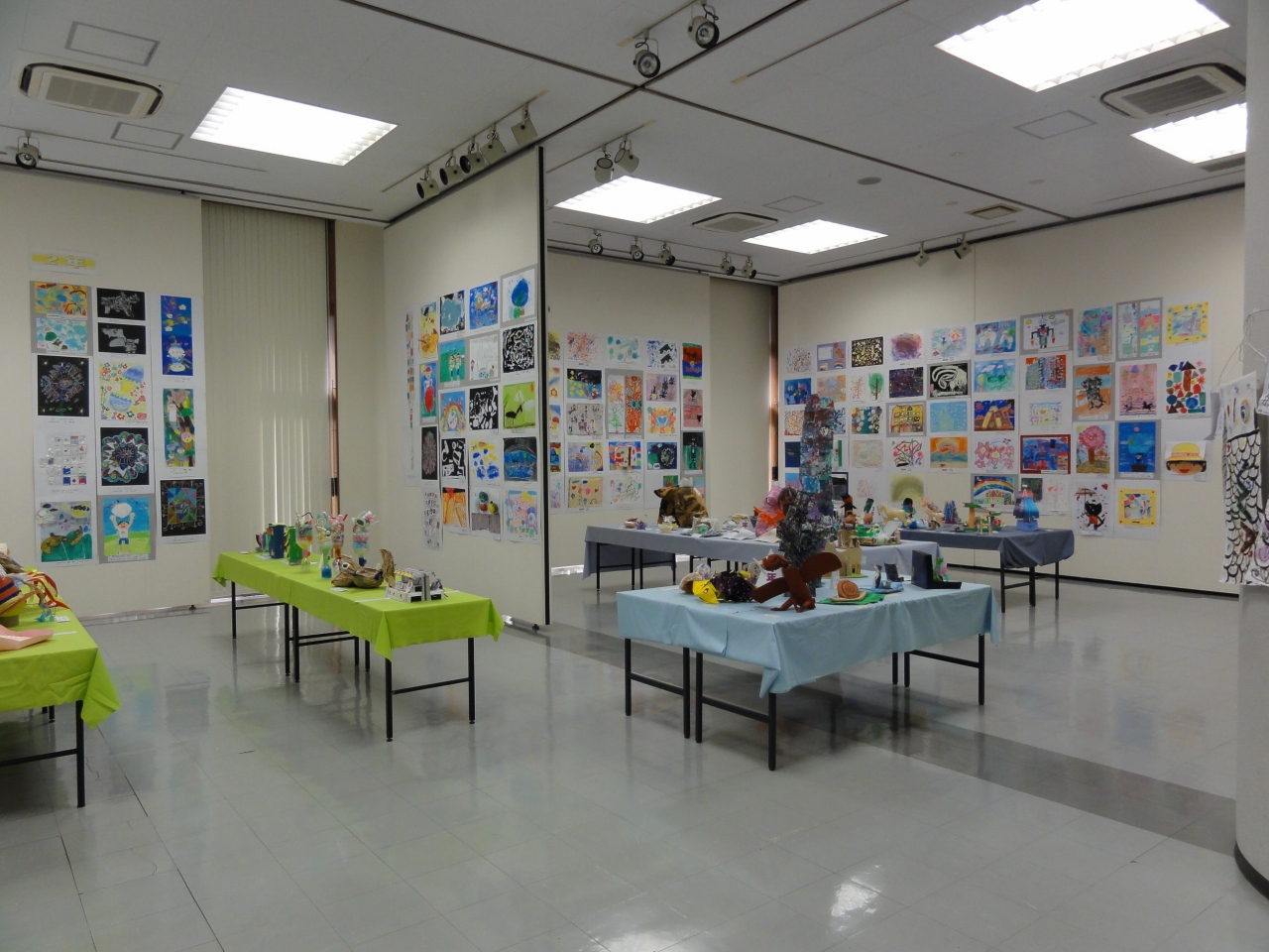 のビル展（令和元年度新宿区立小学校図画工作作品展）